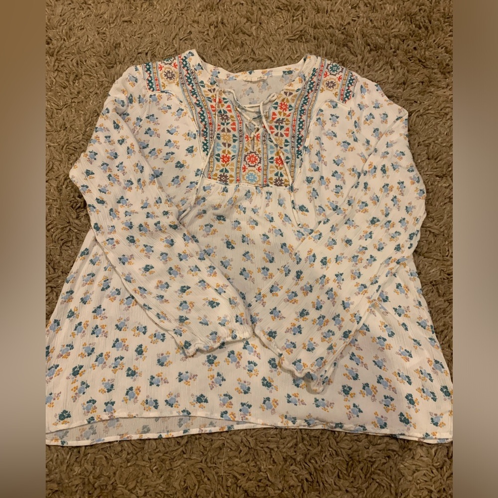 Artisan crafted by Democracy, size XL, long sleeve floral top